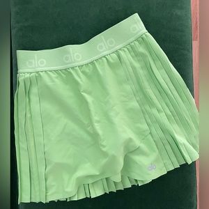 Alo Aces Tennis Skirt in Green Apple Color 🎾